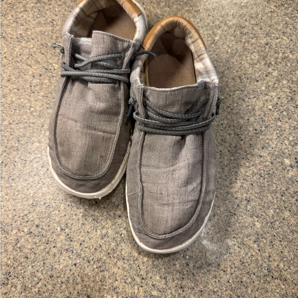 Mens gray Hey Dudes- SIZE 8 MENS